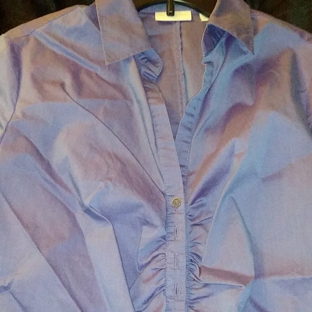 Long sleeve button up collared blouse